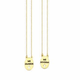 Escapulário de ouro amarelo 18K com corrente Cartier e medalhas ovais duplas