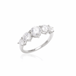 Anel meia aliança de prata 925 com banho de ródio cravejado com moissanites brilhantes de 6 mm