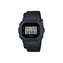 Relógio Casio G-Shock DW-5600BCE-1 digital em resina preta com pulseira de tecido CORDURA preta